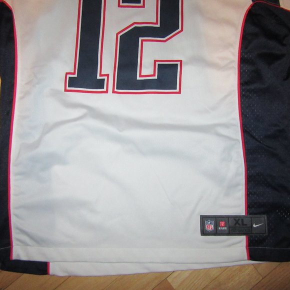 TOM BRADY ON FIELD JERSEY/SIZE XL/SHORT SLEEVE/NEW ENGLAND PATRIOTS - Picture 5 of 6